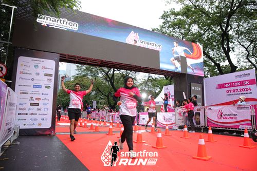 Race photo from Smartfren Run 2024