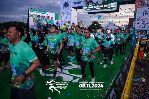 Race photo from Arutmin Borneo Run 2024