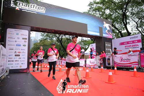 Race photo from Smartfren Run 2024