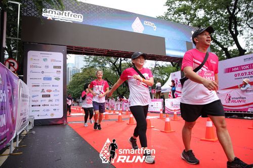 Race photo from Smartfren Run 2024