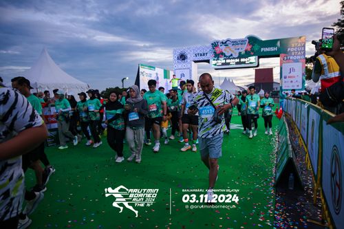 Race photo from Arutmin Borneo Run 2024