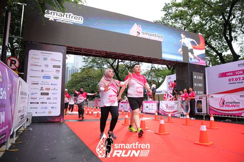 Race photo from Smartfren Run 2024