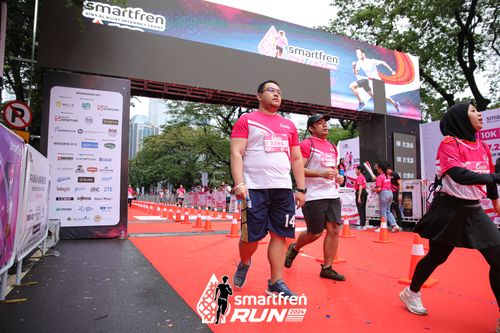 Race photo from Smartfren Run 2024