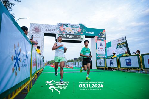 Race photo from Arutmin Borneo Run 2024