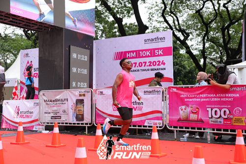 Race photo from Smartfren Run 2024
