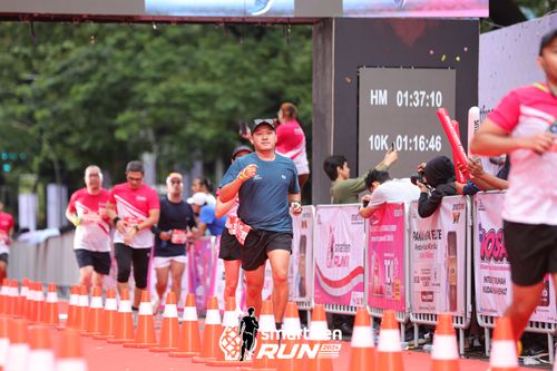 Race photo from Smartfren Run 2024