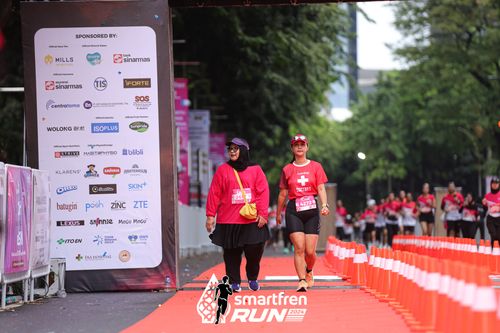 Race photo from Smartfren Run 2024