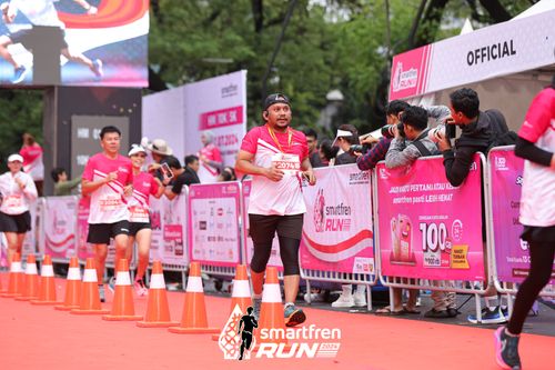 Race photo from Smartfren Run 2024