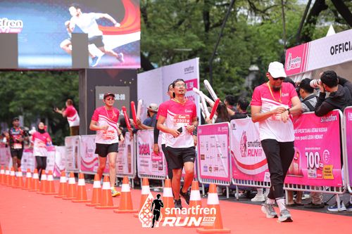 Race photo from Smartfren Run 2024