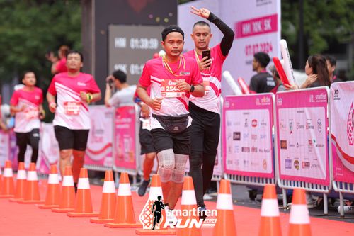 Race photo from Smartfren Run 2024