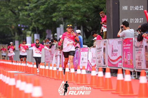 Race photo from Smartfren Run 2024