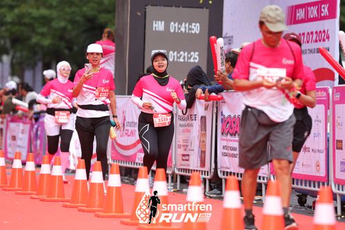 Race photo from Smartfren Run 2024