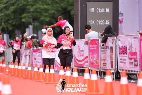 Race photo from Smartfren Run 2024