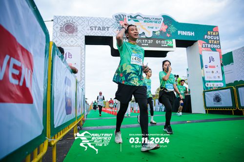 Race photo from Arutmin Borneo Run 2024