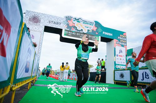 Race photo from Arutmin Borneo Run 2024