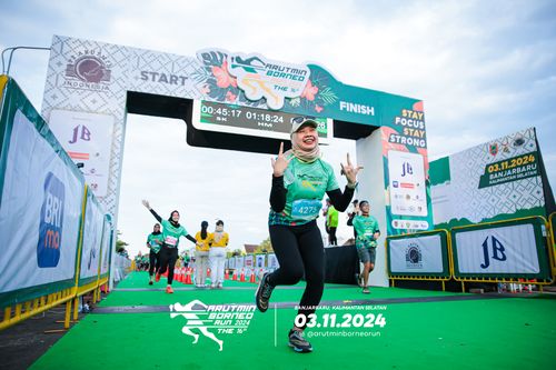 Race photo from Arutmin Borneo Run 2024