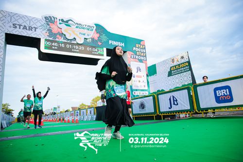 Race photo from Arutmin Borneo Run 2024