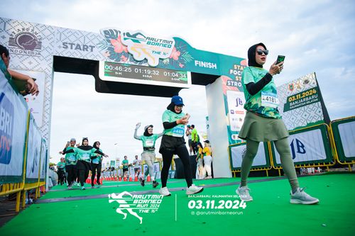 Race photo from Arutmin Borneo Run 2024
