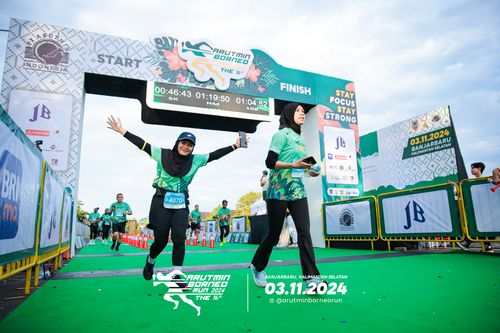 Race photo from Arutmin Borneo Run 2024