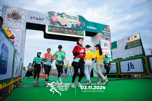 Race photo from Arutmin Borneo Run 2024