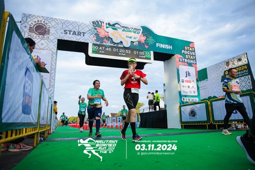 Race photo from Arutmin Borneo Run 2024