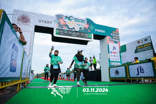 Race photo from Arutmin Borneo Run 2024