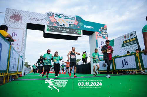 Race photo from Arutmin Borneo Run 2024