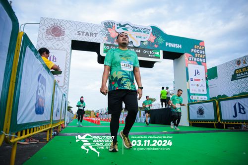 Race photo from Arutmin Borneo Run 2024