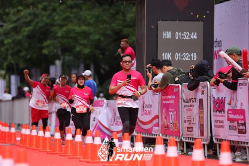 Race photo from Smartfren Run 2024