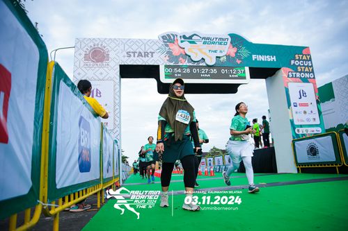 Race photo from Arutmin Borneo Run 2024