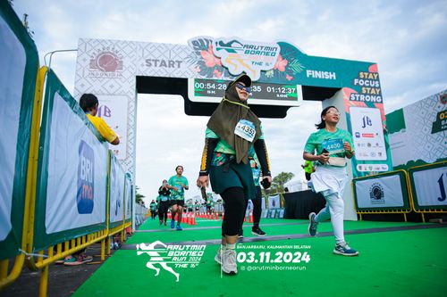 Race photo from Arutmin Borneo Run 2024