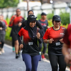 Race photo from FIRST SUNDAY RUN