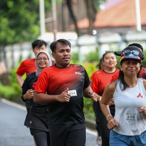 Race photo from FIRST SUNDAY RUN