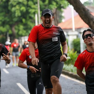 Race photo from FIRST SUNDAY RUN