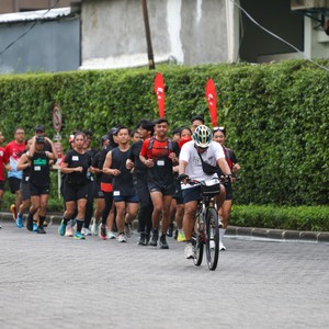 Race photo from FIRST SUNDAY RUN