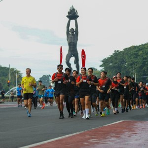 Race photo from FIRST SUNDAY RUN