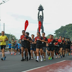 Race photo from FIRST SUNDAY RUN