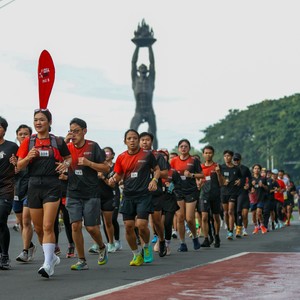 Race photo from FIRST SUNDAY RUN