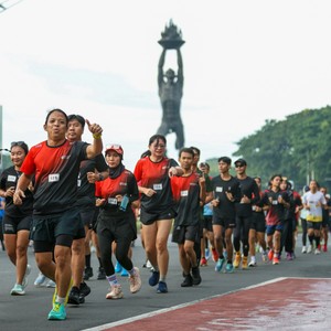 Race photo from FIRST SUNDAY RUN
