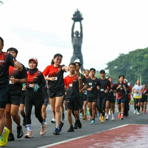 Race photo from FIRST SUNDAY RUN
