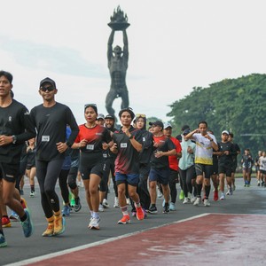 Race photo from FIRST SUNDAY RUN