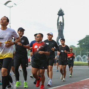 Race photo from FIRST SUNDAY RUN