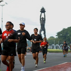 Race photo from FIRST SUNDAY RUN