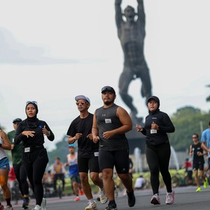 Race photo from FIRST SUNDAY RUN