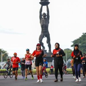 Race photo from FIRST SUNDAY RUN