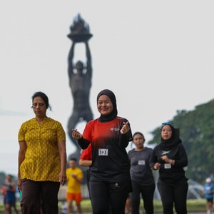 Race photo from FIRST SUNDAY RUN