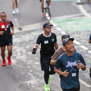 Race photo from FIRST SUNDAY RUN