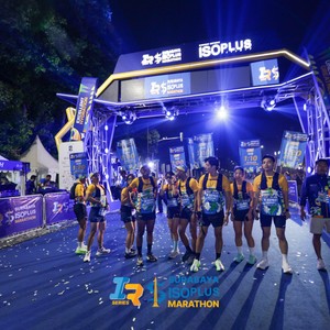 Race photo from SURABAYA ISOPLUS MARATHON 2026