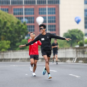 Race photo from FIRST SUNDAY RUN