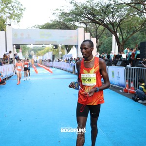 Race photo from BOGORUN 2026